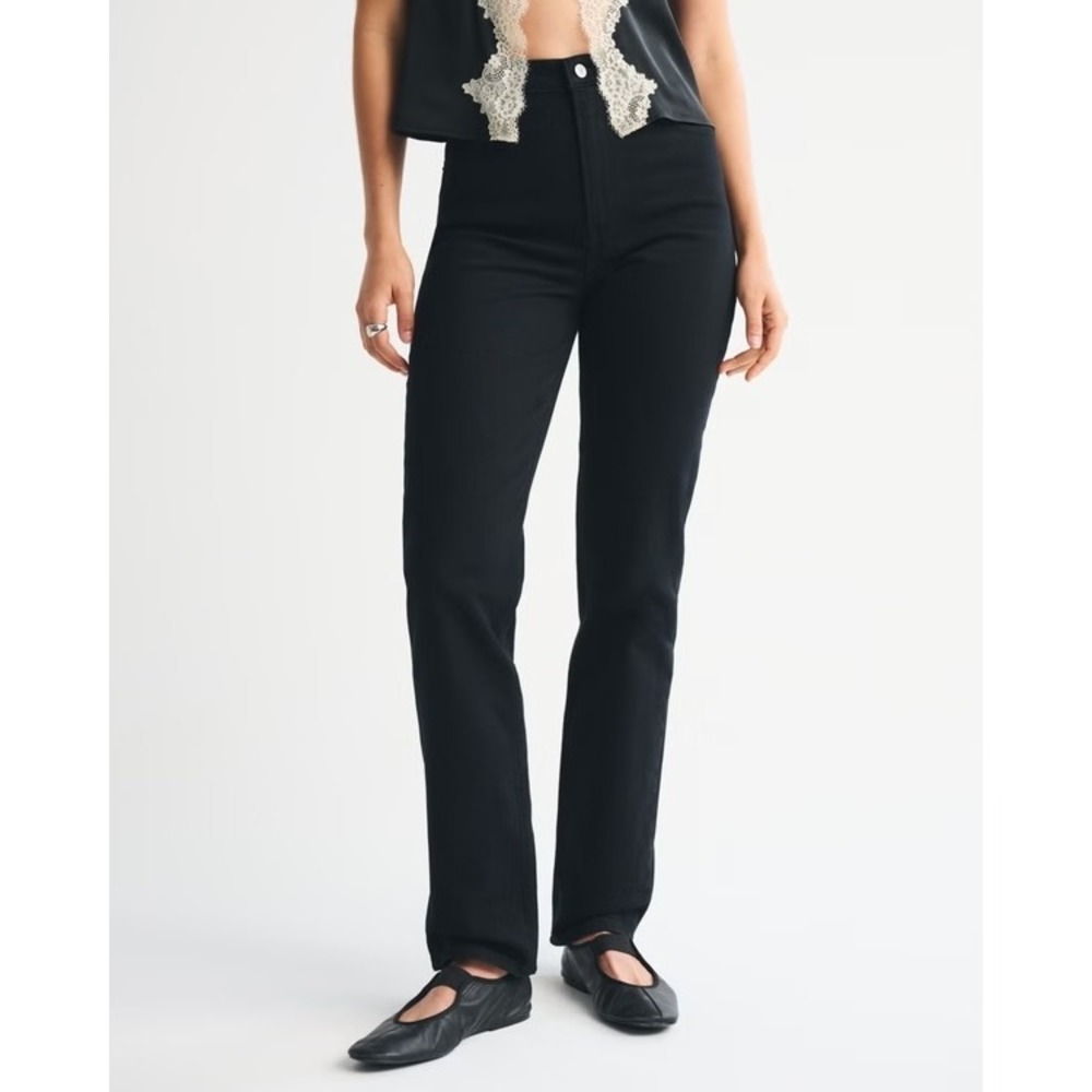 Abercrombie & Fitch The 90s Straight Black Ultra High Rise Jeans Size 33 16R
